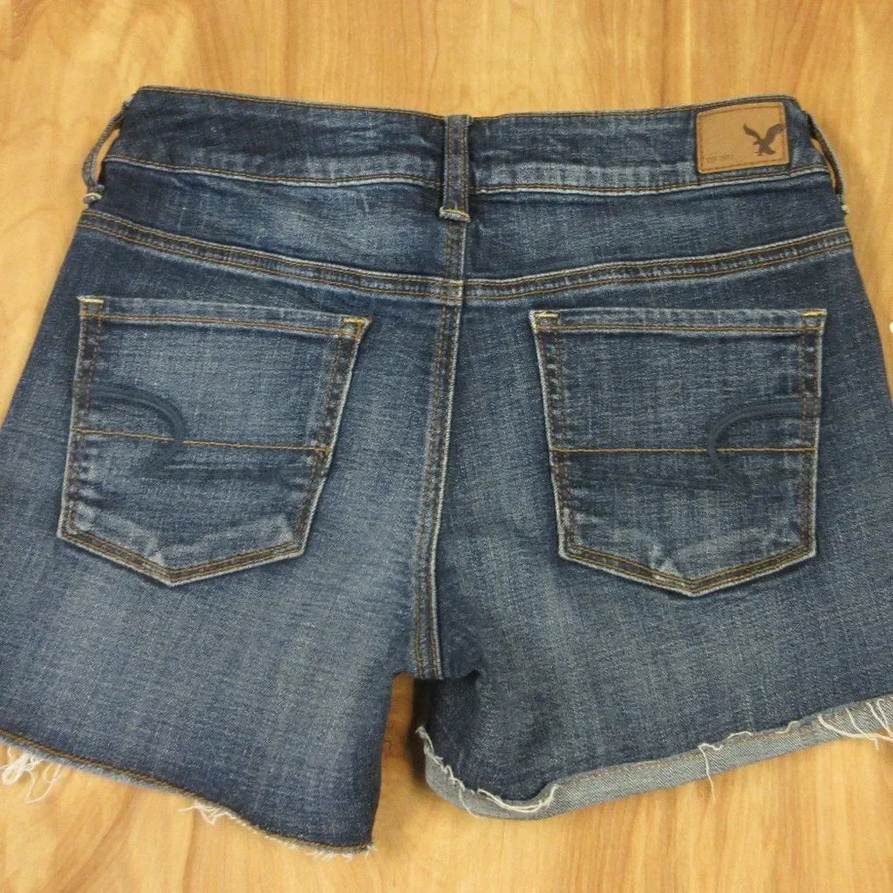 AMERICAN EAGLE Super Stretch‎ Jean Shorts Size 4 Frayed Raw Hem Blue Denim Jorts